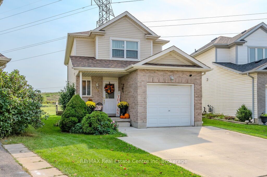 Detached House for sale at 128 Henhoeffer Crescent, Kitchener, N2E 4H3 - MLS: X11930261