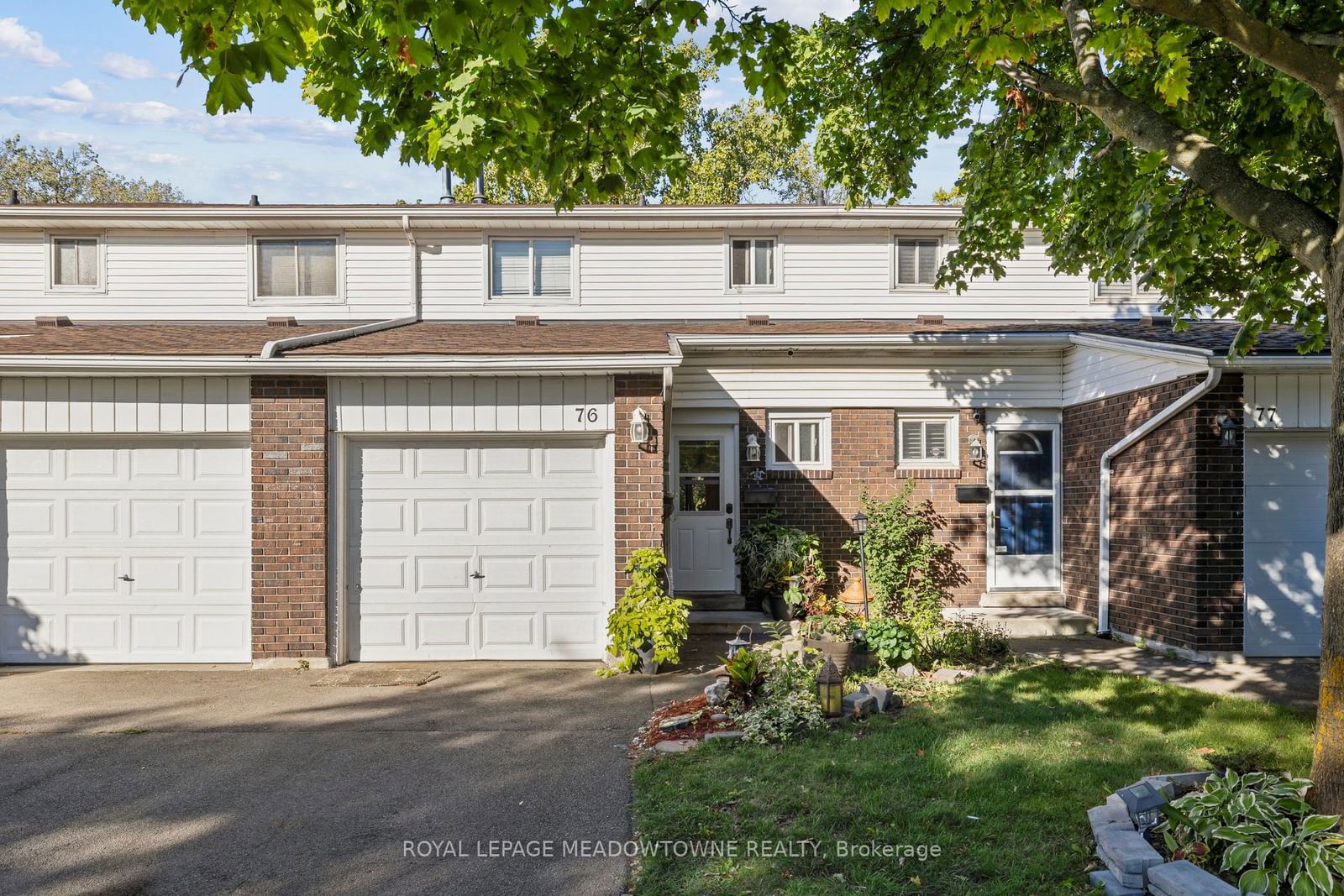 Townhouse for sale at 76-100 Quigley Road, Hamilton, Vincent, L8K 6J1 - MLS: X11930308