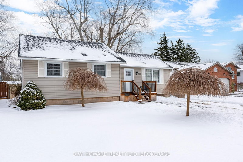 home for sale on 552 Lakeview Road