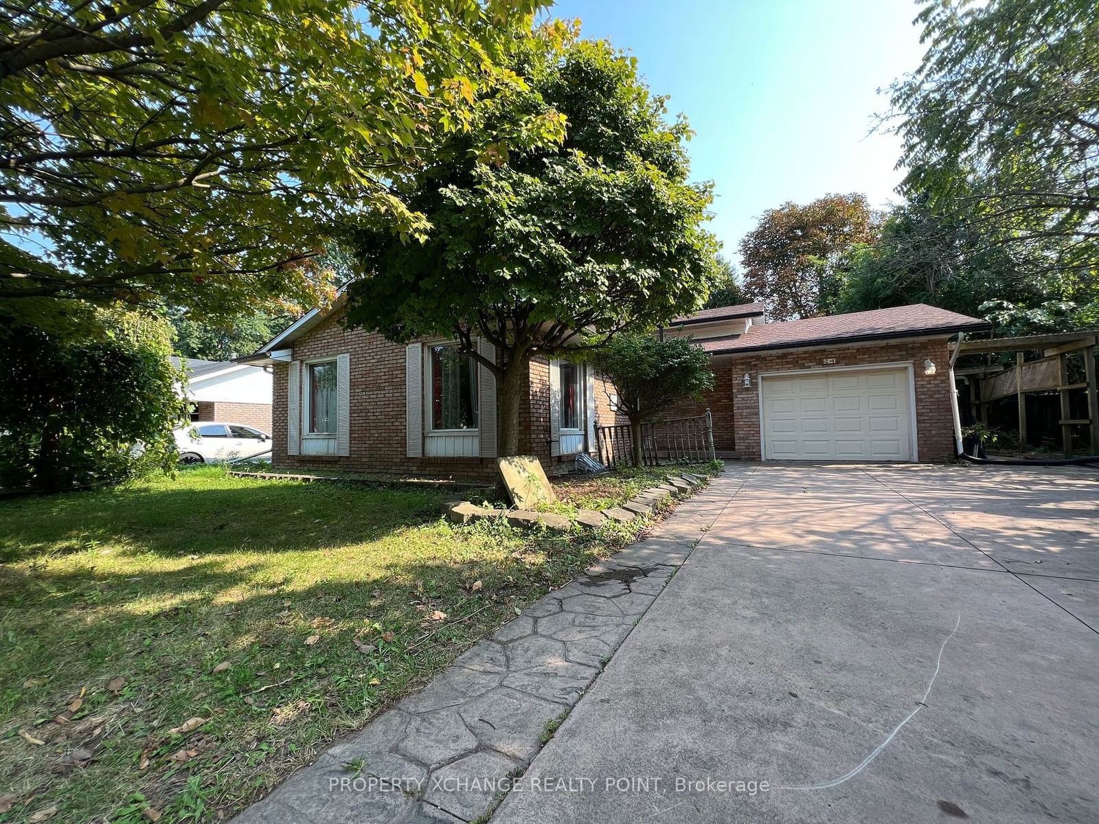 Detached House for sale at 24 Mcgill Street, Welland, 767 - N. Welland, L3C 3L3 - MLS: X11930629