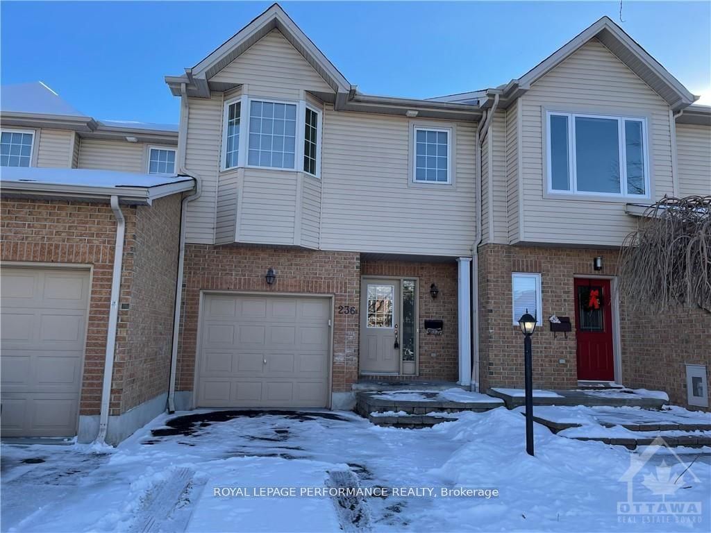 Townhouse leased at 236 B Claridge Drive, Barrhaven, 7706 - Barrhaven - Longfields, K2J 5H1 - MLS: X11930722