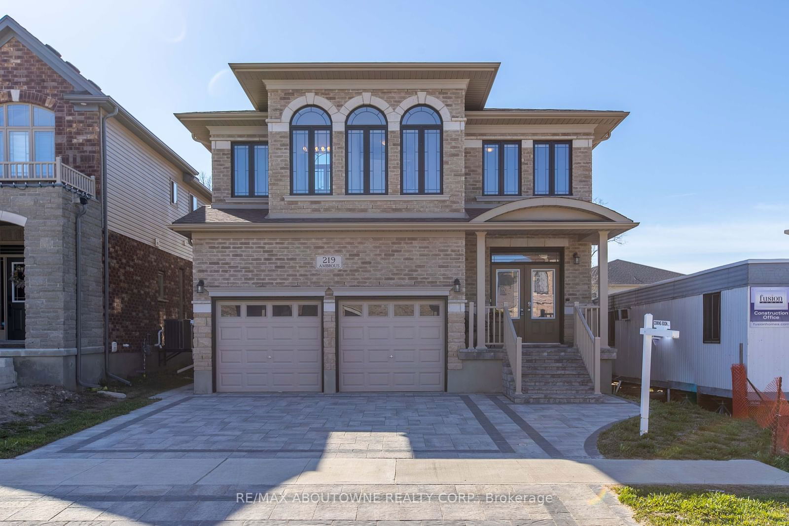 Detached House leased at 219 AMBROUS Crescent, Guelph, Village, N1L 1B3 - MLS: X11930733