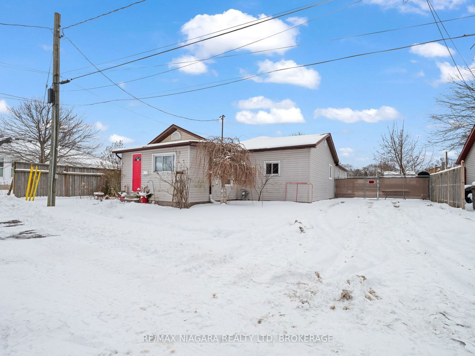 Detached House for sale at 39 Longtent Avenue, Fort Erie, 333 - Lakeshore, L2A 1E2 - MLS: X11930751