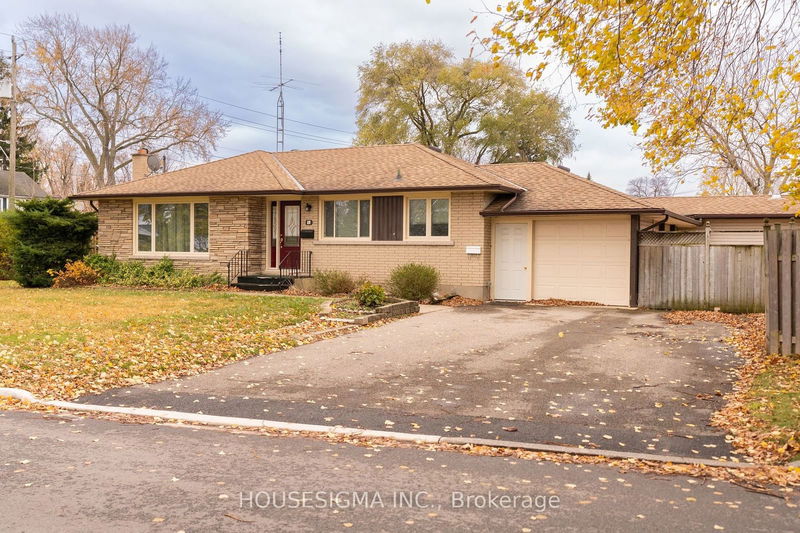 home for lease on 1 Cherrylane Drive N