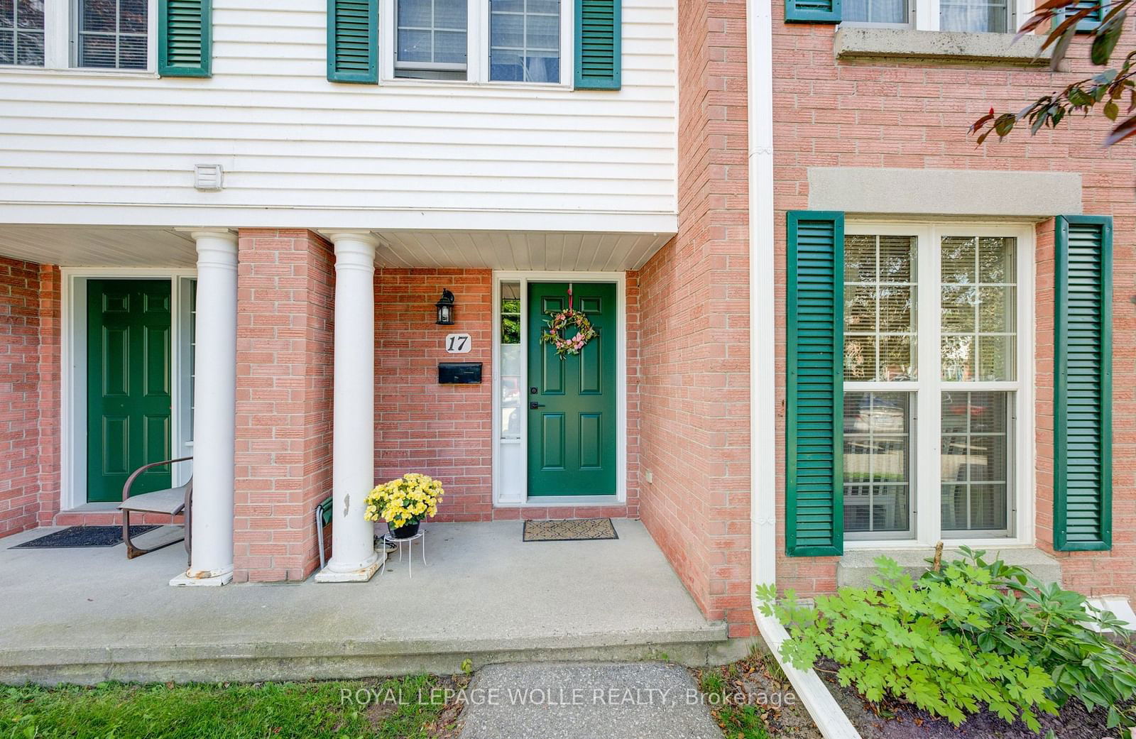 Townhouse for sale at 17-465 Woolwich Street, Waterloo, N2K 3S4 - MLS: X11931350