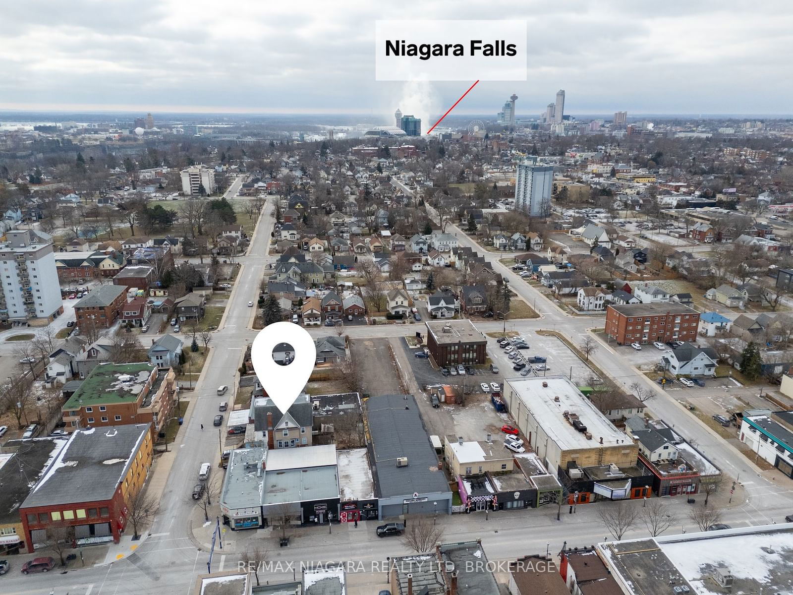 Semi-Detached House for sale at 4677 Crysler Avenue, Niagara Falls, 210 - Downtown, L2E 3V7 - MLS: X11931560