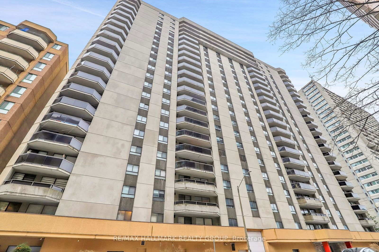 Condo for sale at 1606-470 Laurier Avenue, Ottawa Centre, 4102 - Ottawa Centre, K1R 7W9 - MLS: X11931647