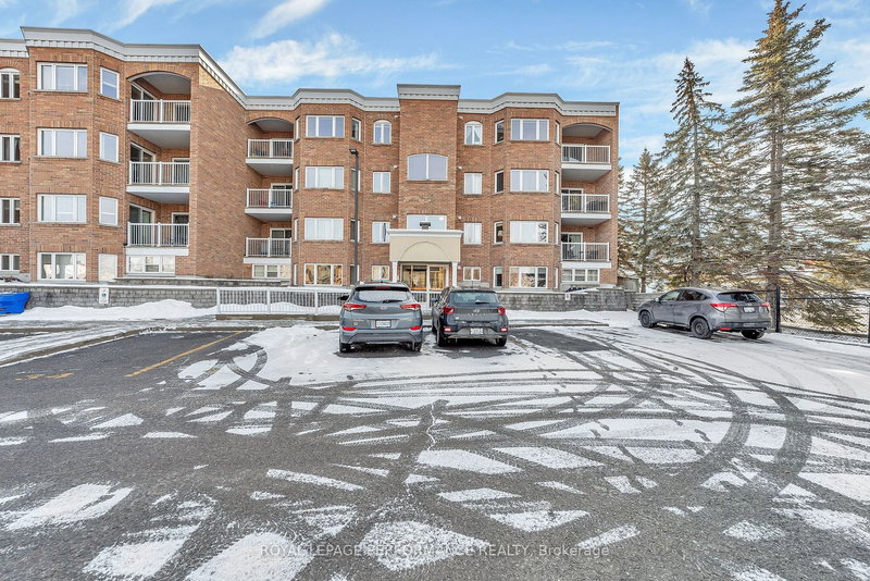 203 - 1921 St Joseph Blvd, Ottawa, K1C 0A3 | Image 2