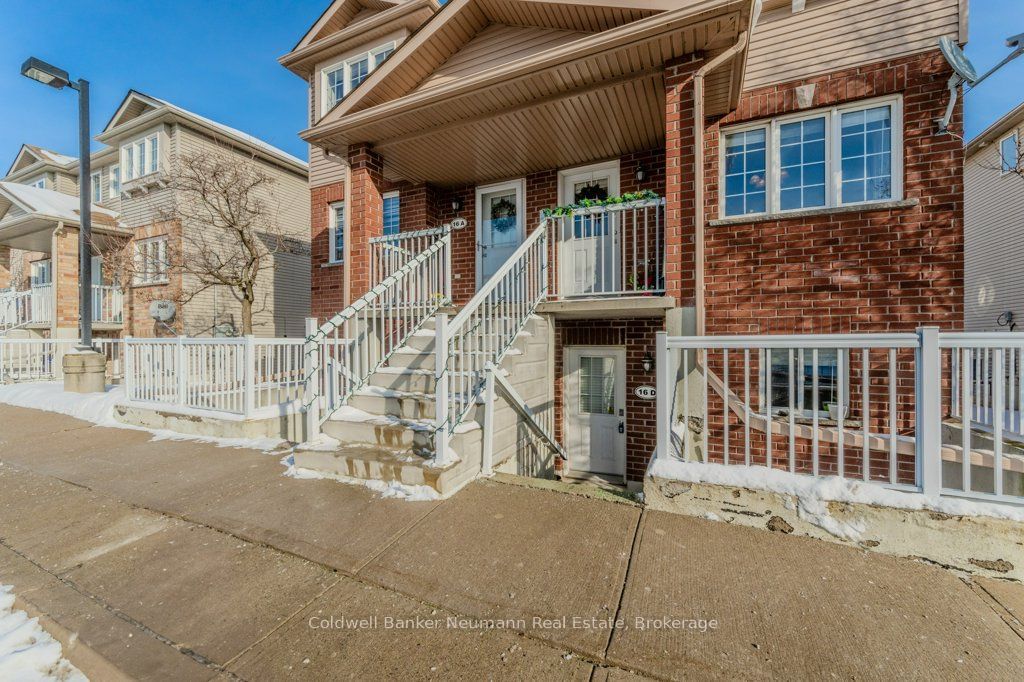 Condo for lease at 16D-50 Howe Drive, Kitchener, N2E 0A3 - MLS: X11931769