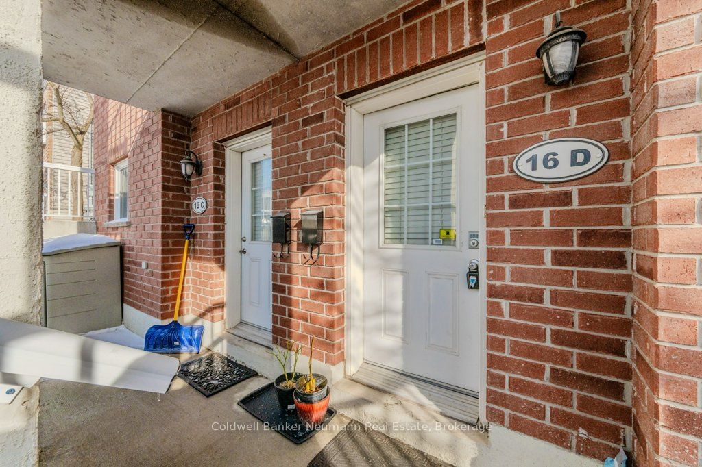 Condo for lease at 16D-50 Howe Drive, Kitchener, N2E 0A3 - MLS: X11931769