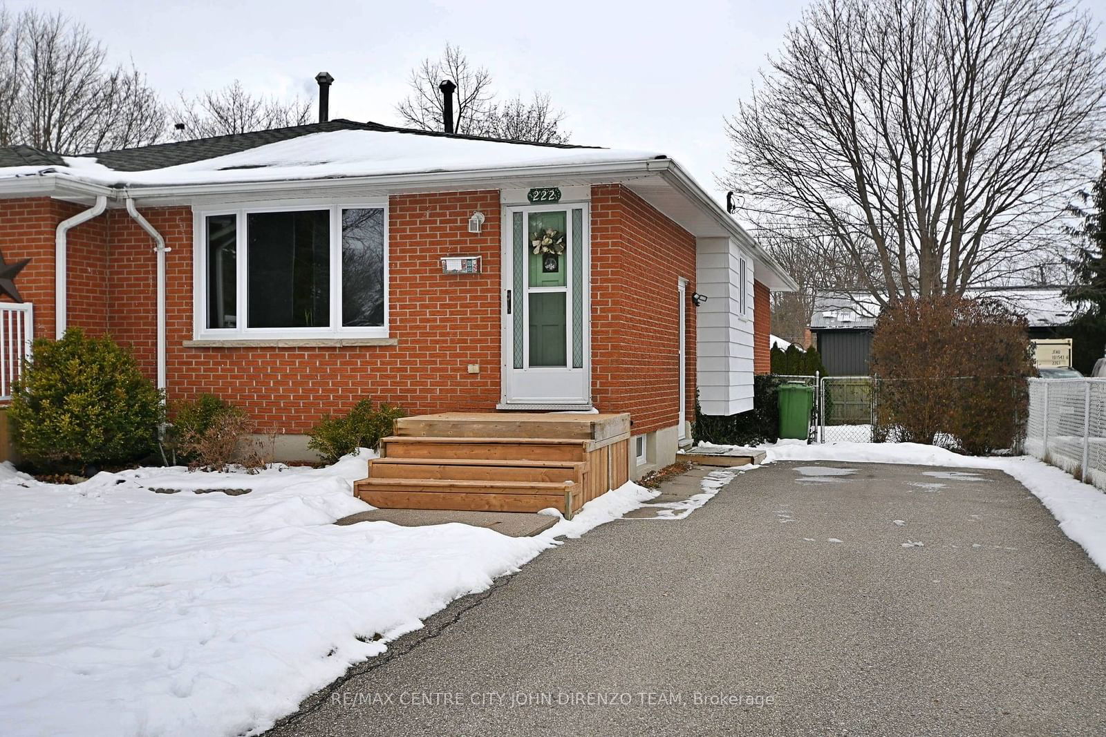 Semi-Detached House for sale at 222 Inkerman Street, St. Thomas, NW, N5P 3H4 - MLS: X11931922