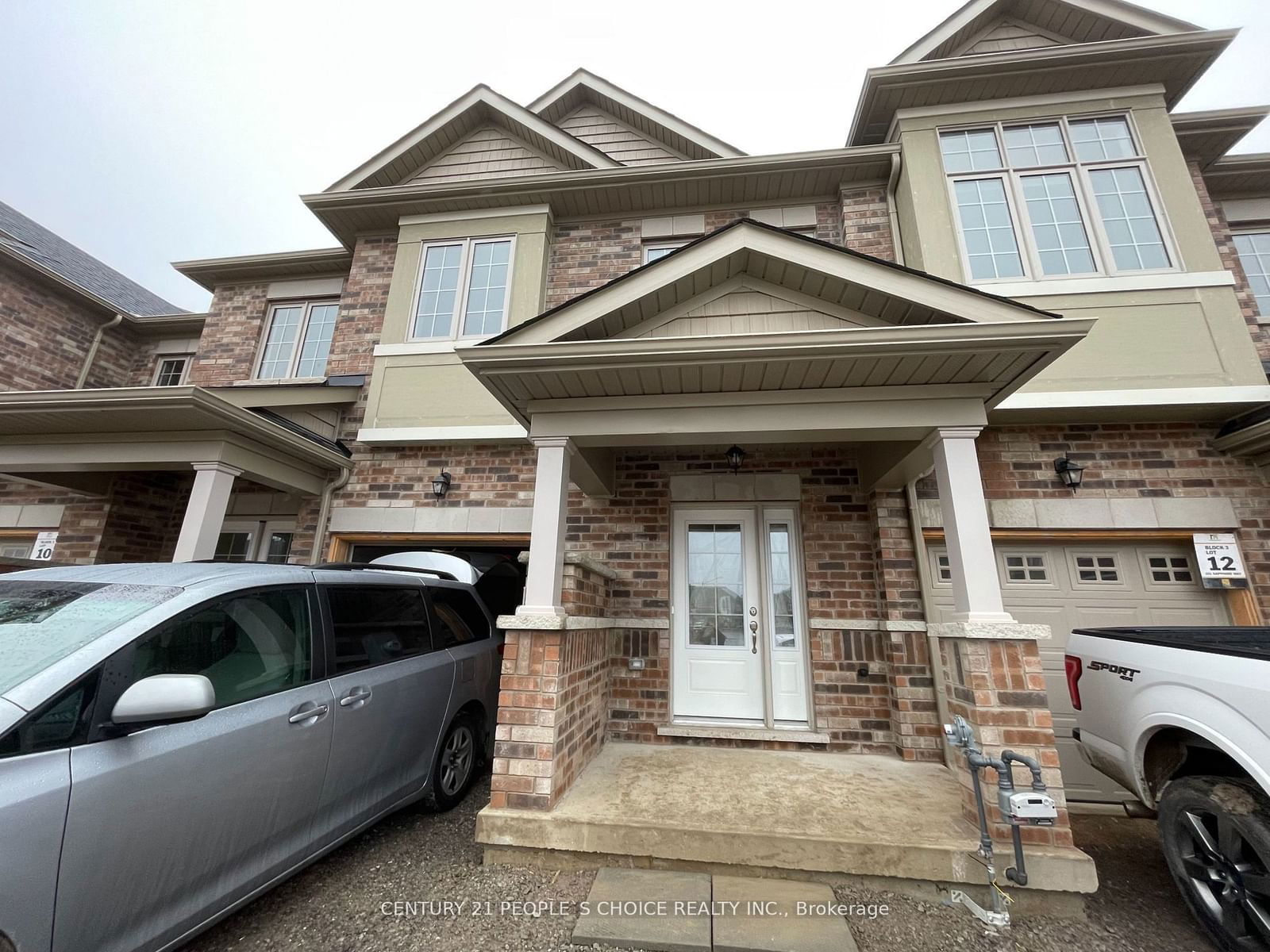 Townhouse for lease at 105 Sapphire Way, Thorold, L2V 0L5 - MLS: X11932088