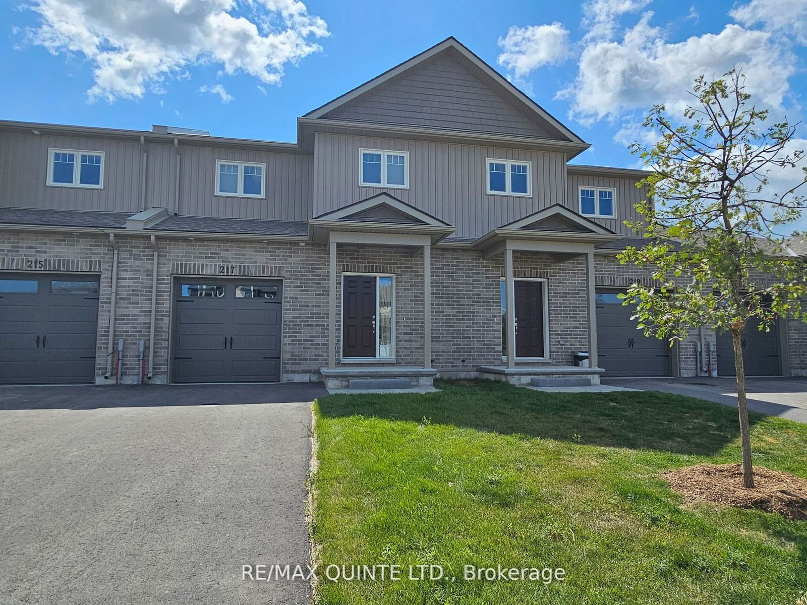 Townhouse for lease at 217 Beasley Crescent, Prince Edward County, Picton, K0K 2T0 - MLS: X11932102