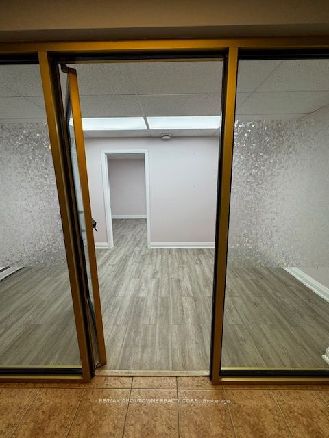 11 - 125 Gailmont Dr, Hamilton, L8K 4B8 | Image 3