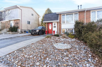 46 Wycliffe Cres, Kingston - East of Sir John A. Blvd image-0-1