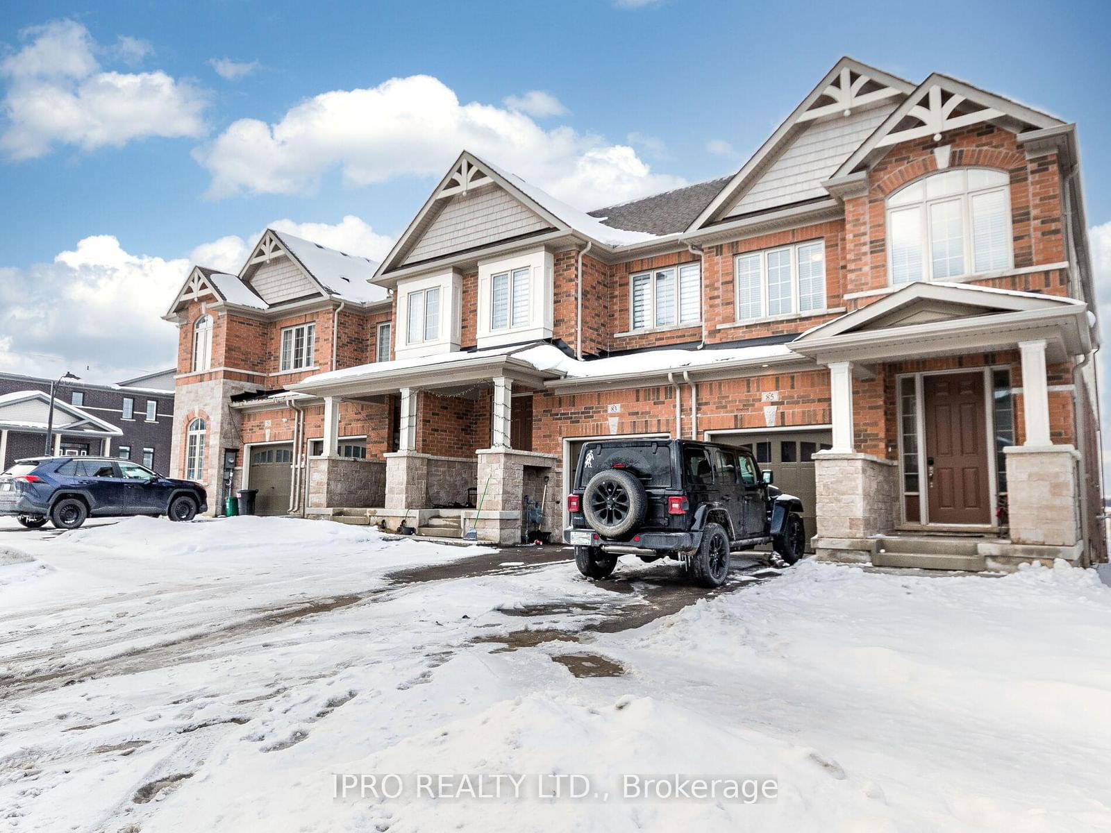 Townhouse sold at 85 Broadacre Drive, Kitchener, N2R 0S5 - MLS: X11932376