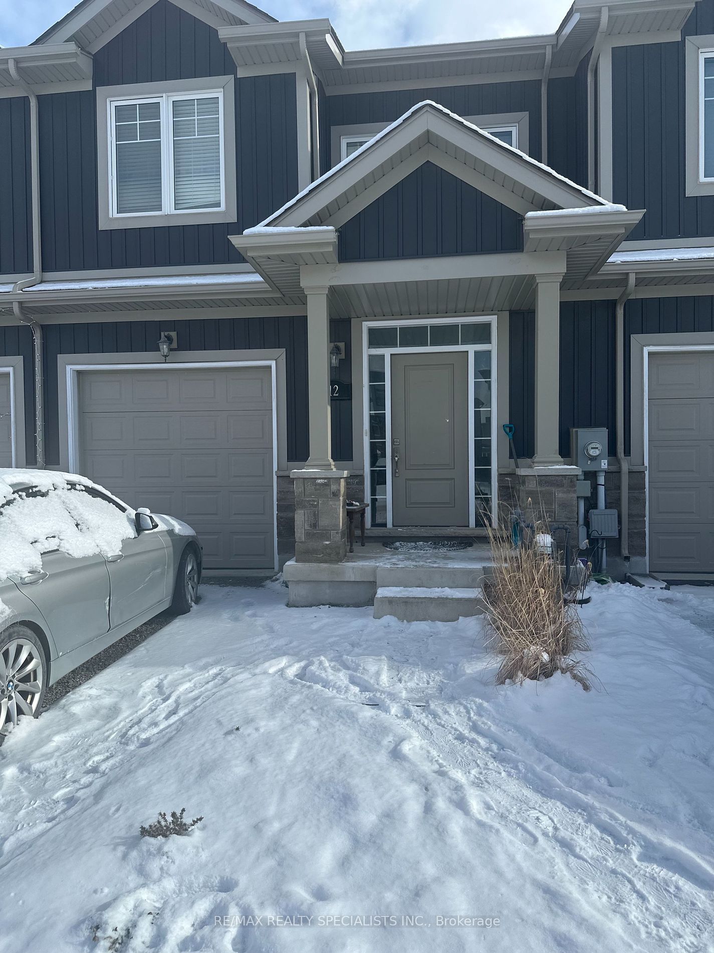 Townhouse sold at 12 DAMUDE Avenue, Thorold, L2V 0G7 - MLS: X11932400