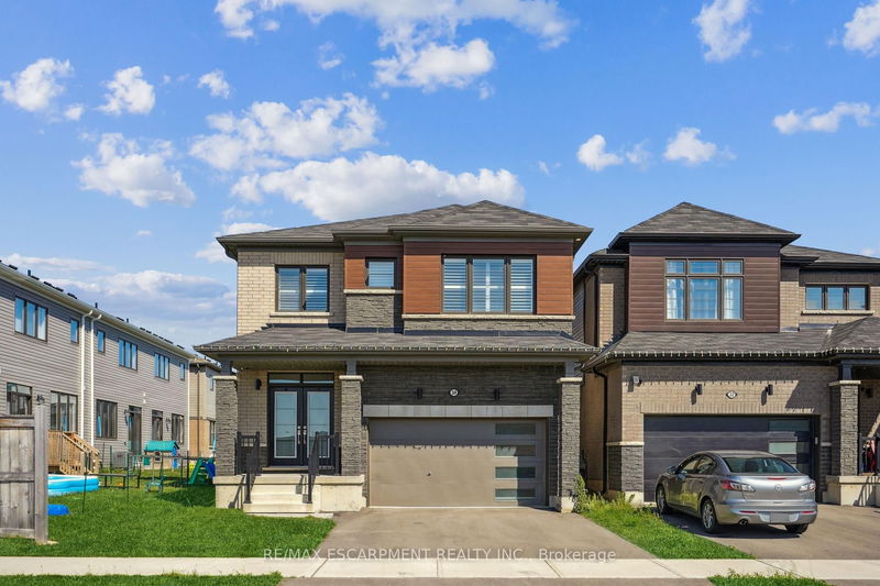 home for lease on 34 Whithorn Crescent