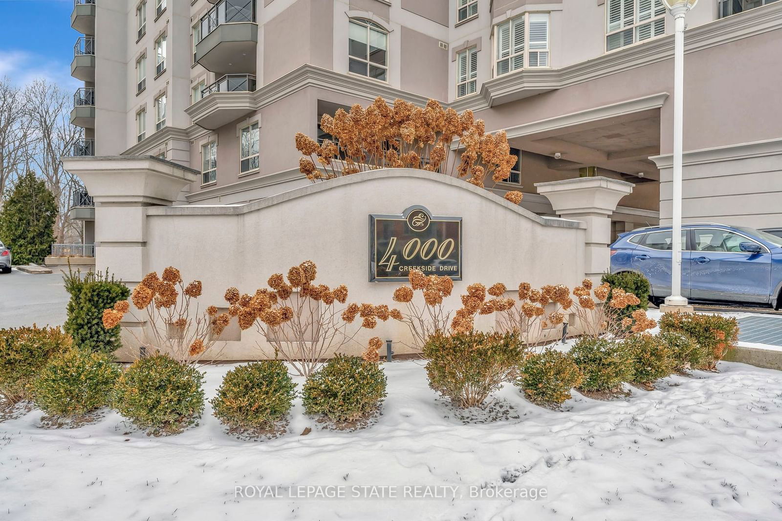 Condo for sale at 203-4000 Creekside Drive, Hamilton, Dundas, L9H 7S9 - MLS: X11932567