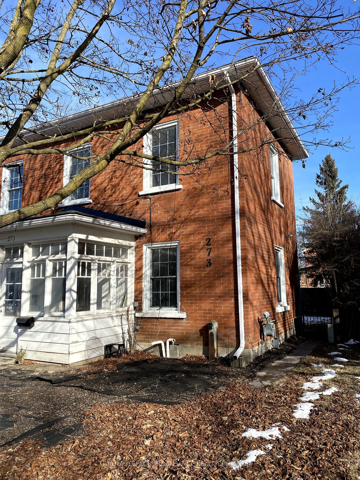 Semi-Detached House leased at 273 Ann Street, Belleville, K8N 3L8 - MLS: X11932638