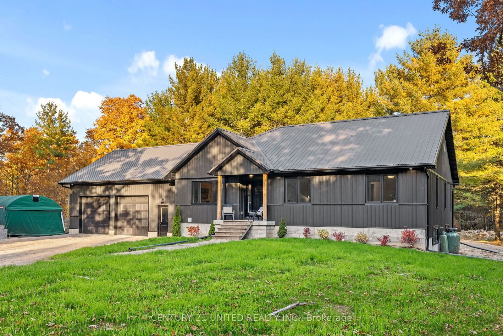 Detached House sold at 2135 Sixth Line Road, Douro-Dummer, Rural Douro-Dummer, K0L 2H0 - MLS: X11932855