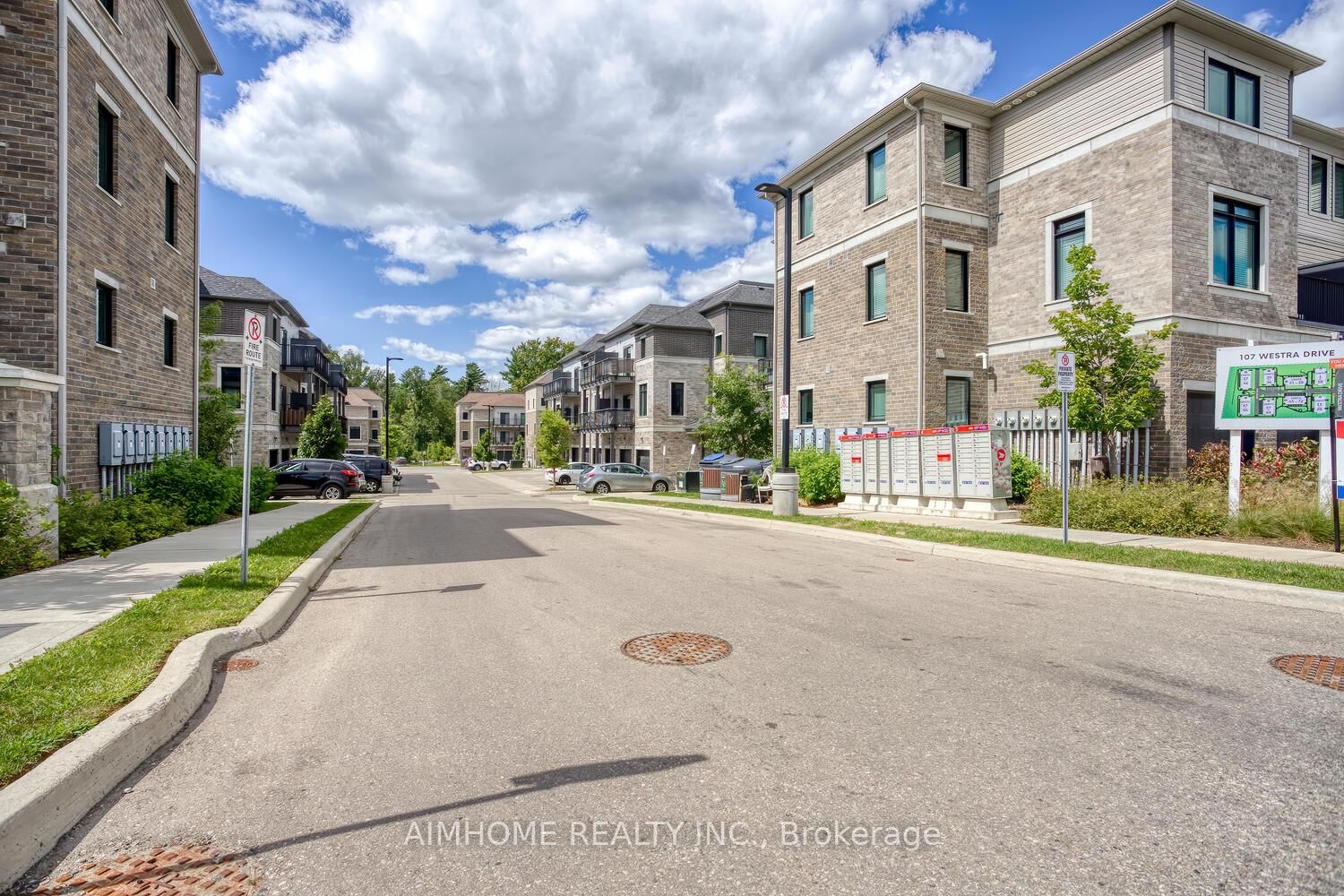 Townhouse for sale at 29-107 Westra Drive, Guelph, West Willow Woods, N1K 0A5 - MLS: X11932986