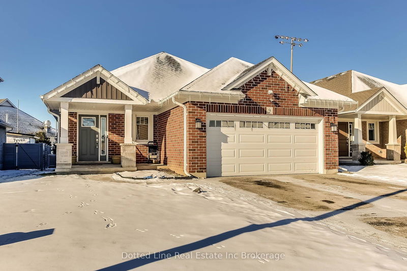 9 Nancy Crt, Tillsonburg - Tillsonburg image-0-0