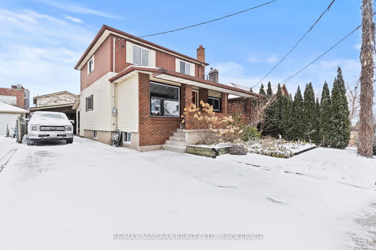 Detached House sold at 36 Battle Street, Thorold, 557 - Thorold Downtown, L2V 3W5 - MLS: X11933405