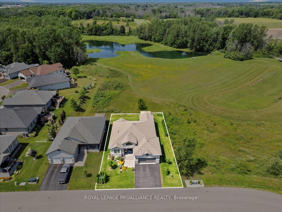 Building at 36 Dorchester Drive, Prince Edward County, Wellington