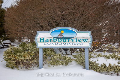 Unit 4 — 633 Harbour St, Saugeen Shores -  image-0-2