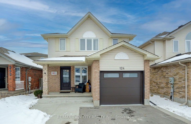 124 Whittaker Cres, Cambridge -  image-0-0