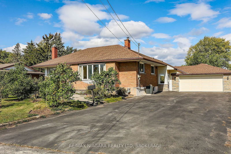 24 Coronation Dr, Port Colborne -  image-0-0