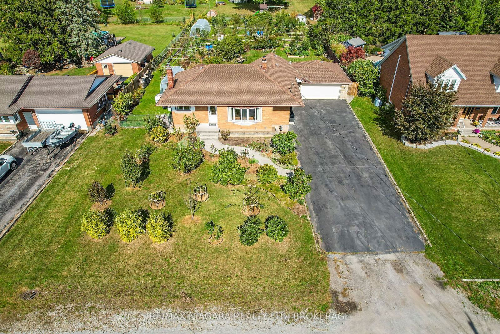 Detached House for sale at 24 Coronation Drive, Port Colborne, L3K 3Z4 - MLS: X11934551