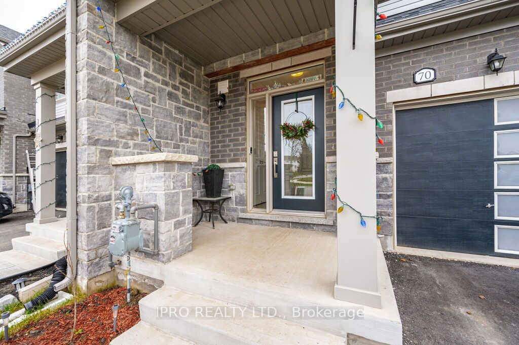 Townhouse for sale at 70 Edminston Drive, Centre Wellington, Fergus, N1M 0J1 - MLS: X11934923