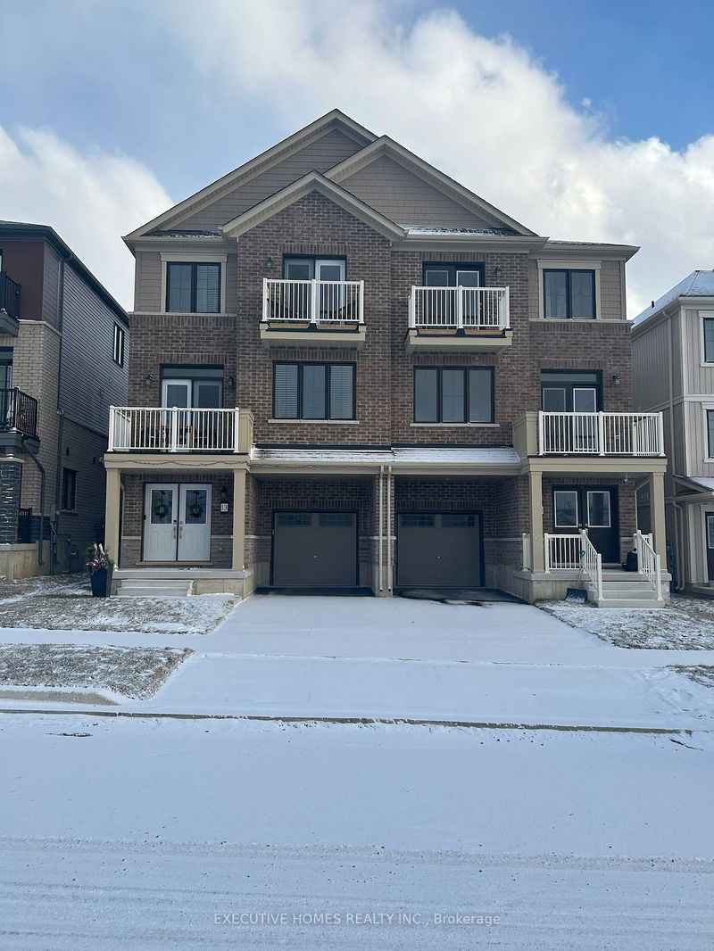 home for lease on 13 Central Market Drive