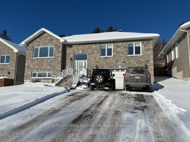 Detached House sold at 336 Golf Club Road, North Bay, Airport, P1B 0E8 - MLS: X11935074