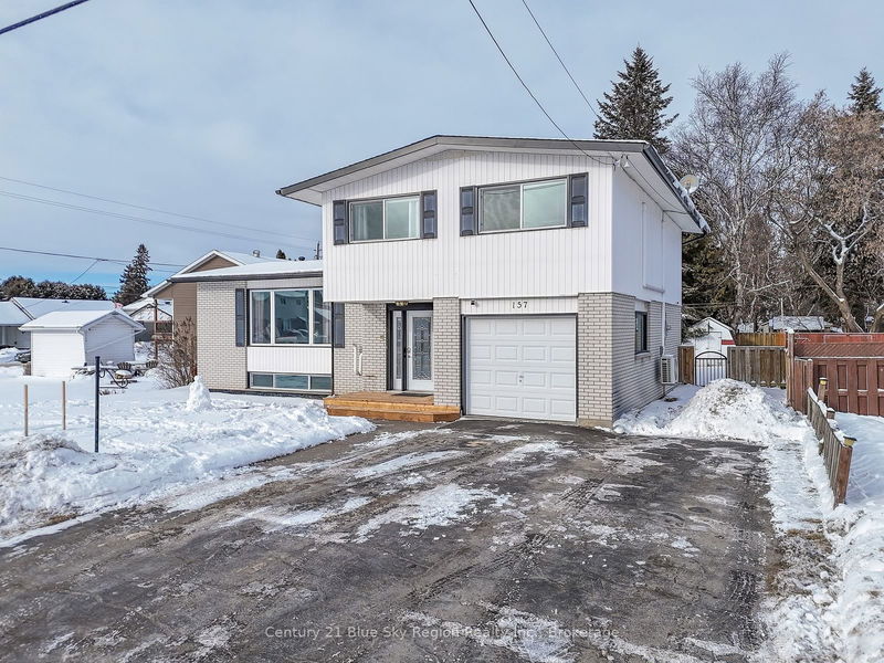 157 John St, West Nipissing - Sturgeon Falls image-0-0