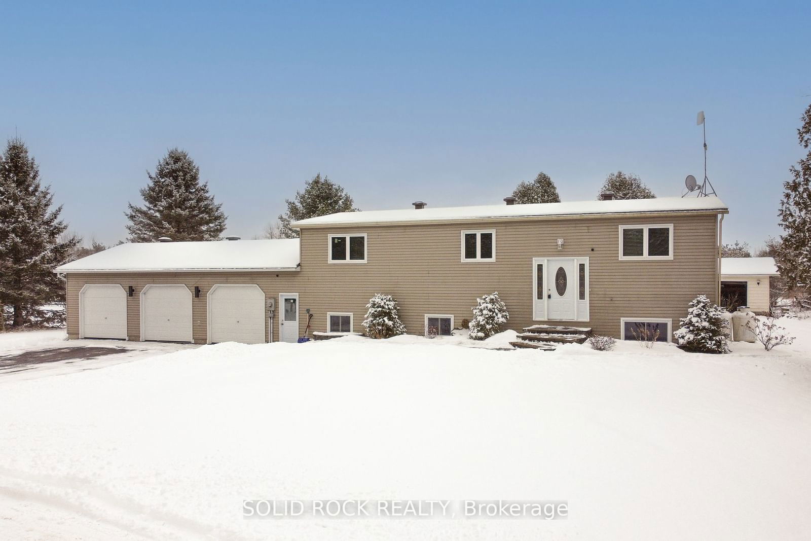 Detached House sold at 427 Ferguson Tetlock Road, Montague, 902 - Montague Twp, K7A 4S4 - MLS: X11935353