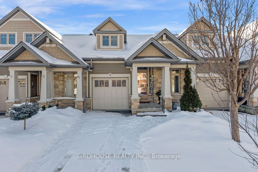 Townhouse for sale at 7 Chadwin Drive, Kawartha Lakes, Lindsay, K9V 0E8 - MLS: X11935940