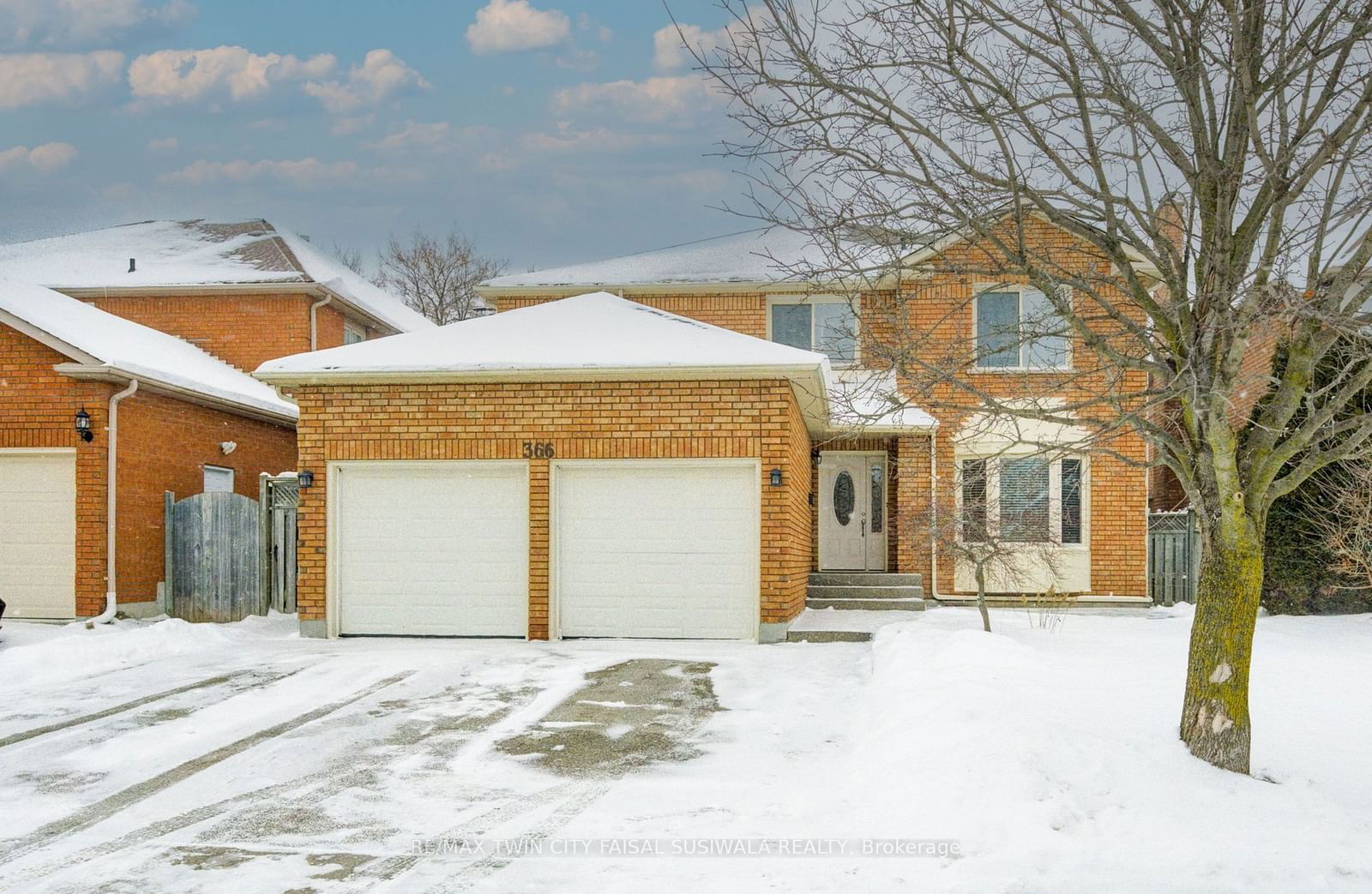 Detached House for sale at 366 Saginaw Pkwy, Cambridge, N1T 1M5 - MLS: X11936223