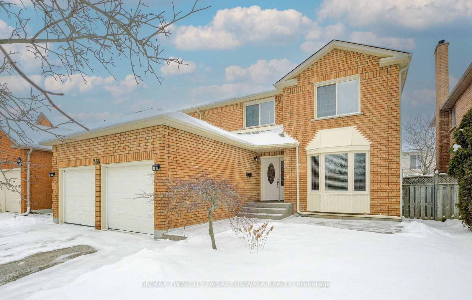 Detached House for sale at 366 Saginaw Pkwy, Cambridge, N1T 1M5 - MLS: X11936223