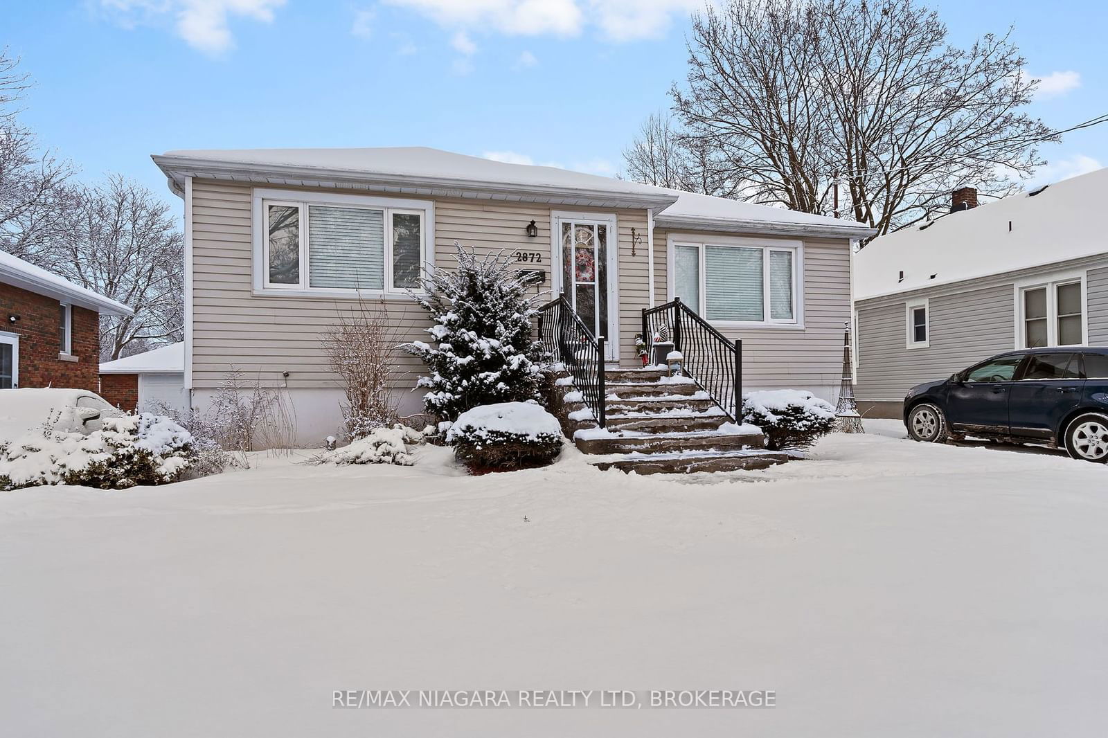 Detached House for sale at 2872 Dorchester Road, Niagara Falls, L2J 2Z3 - MLS: X11936319