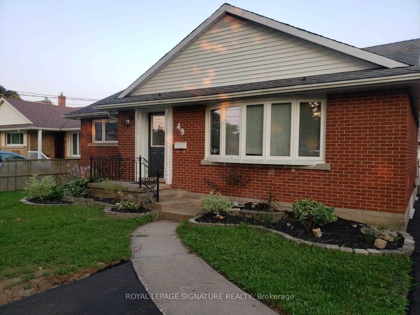 Detached House leased at Bsmt-49 Edinburgh Road, Kitchener, N2B 1M4 - MLS: X11936361