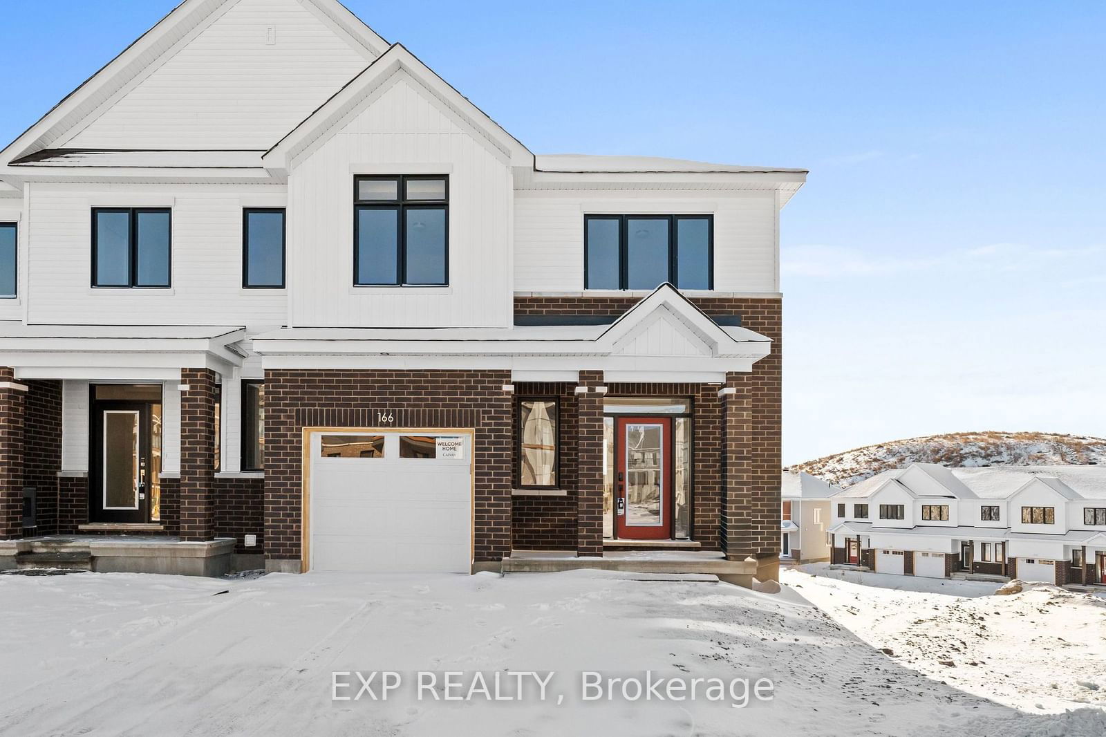 Townhouse leased at 166 Beebalm Crescent, Barrhaven, 7711 - Barrhaven - Half Moon Bay, K2J 7G7 - MLS: X11936414