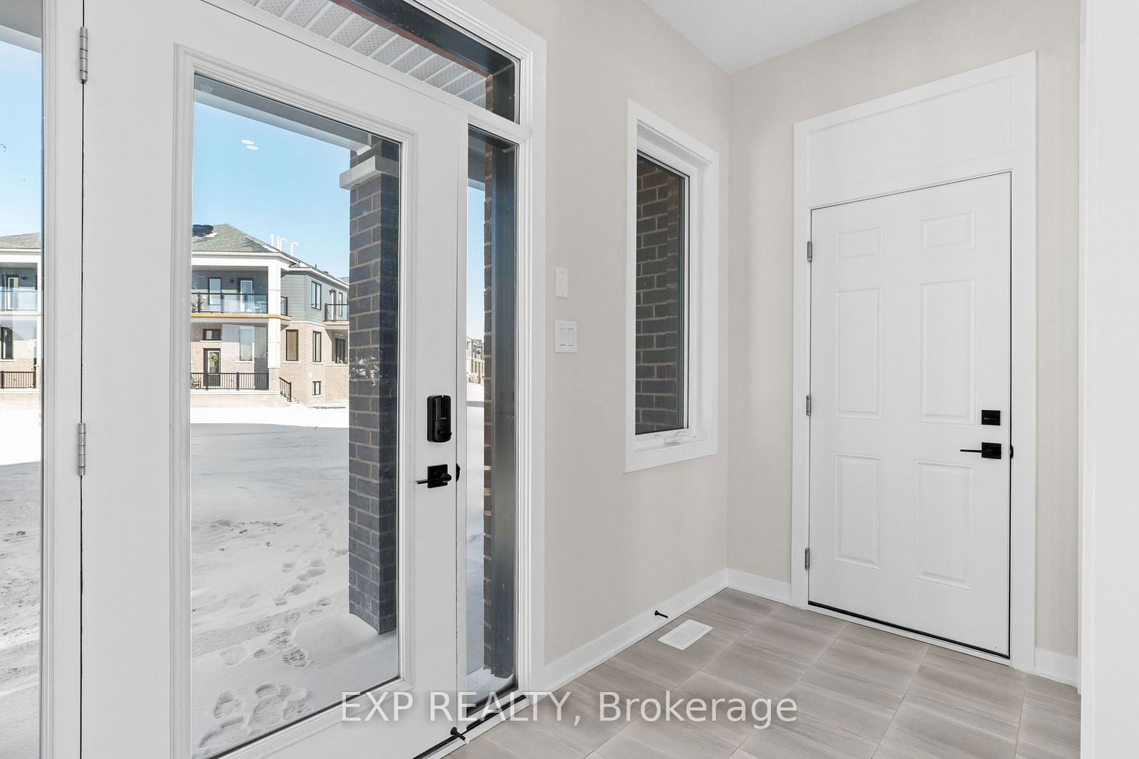 Townhouse leased at 166 Beebalm Crescent, Barrhaven, 7711 - Barrhaven - Half Moon Bay, K2J 7G7 - MLS: X11936414