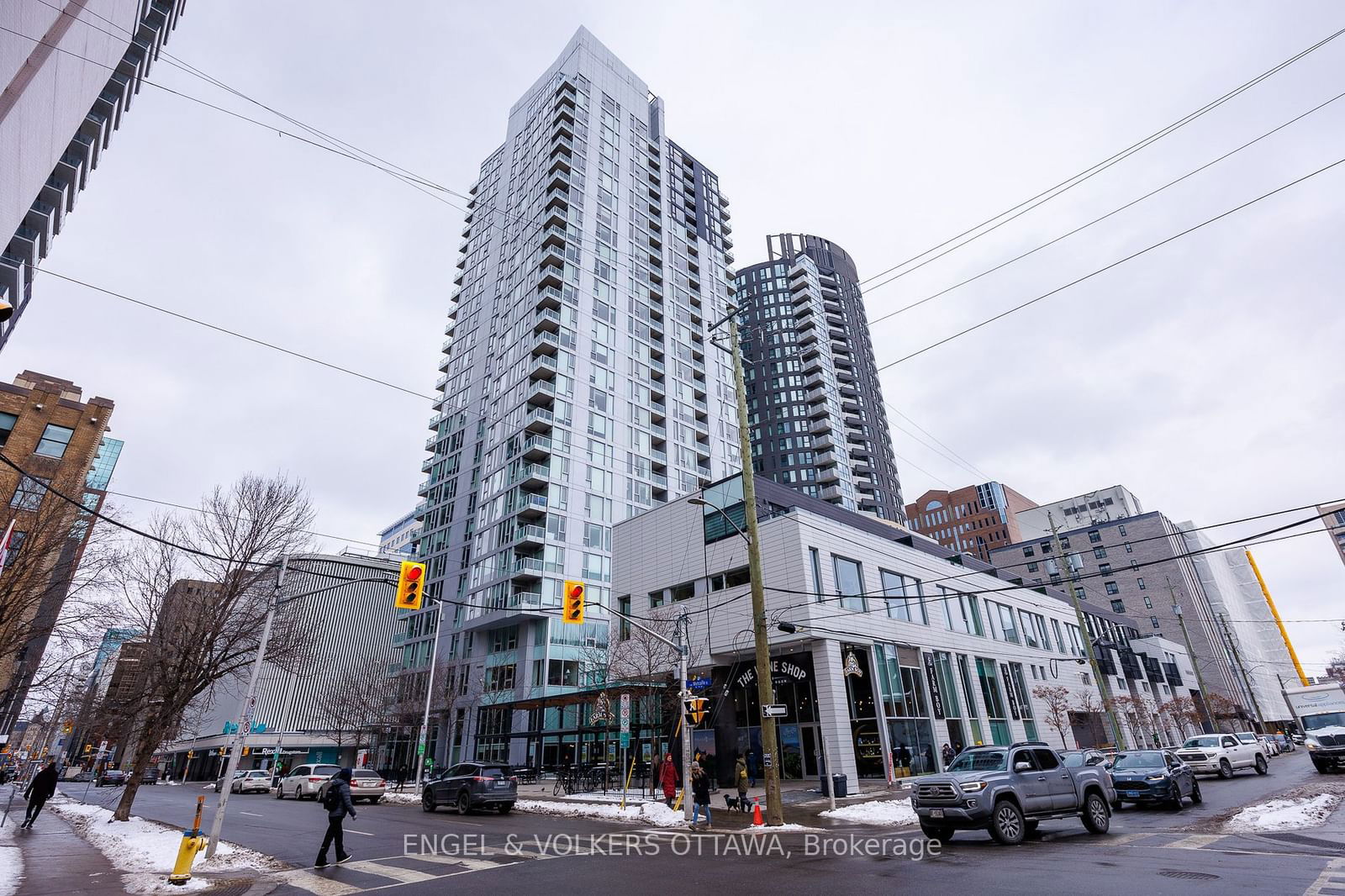 Condo sold at 2009-179 METCALFE Street, Ottawa, Ottawa Centre, K2P 1P7 - MLS: X11936437