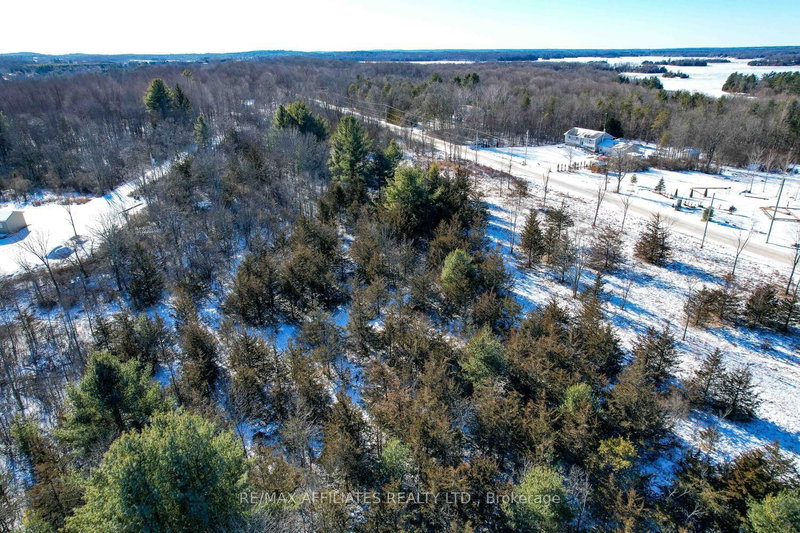606 Lake St, Rideau Lakes, K0E 1G0 | Image 2