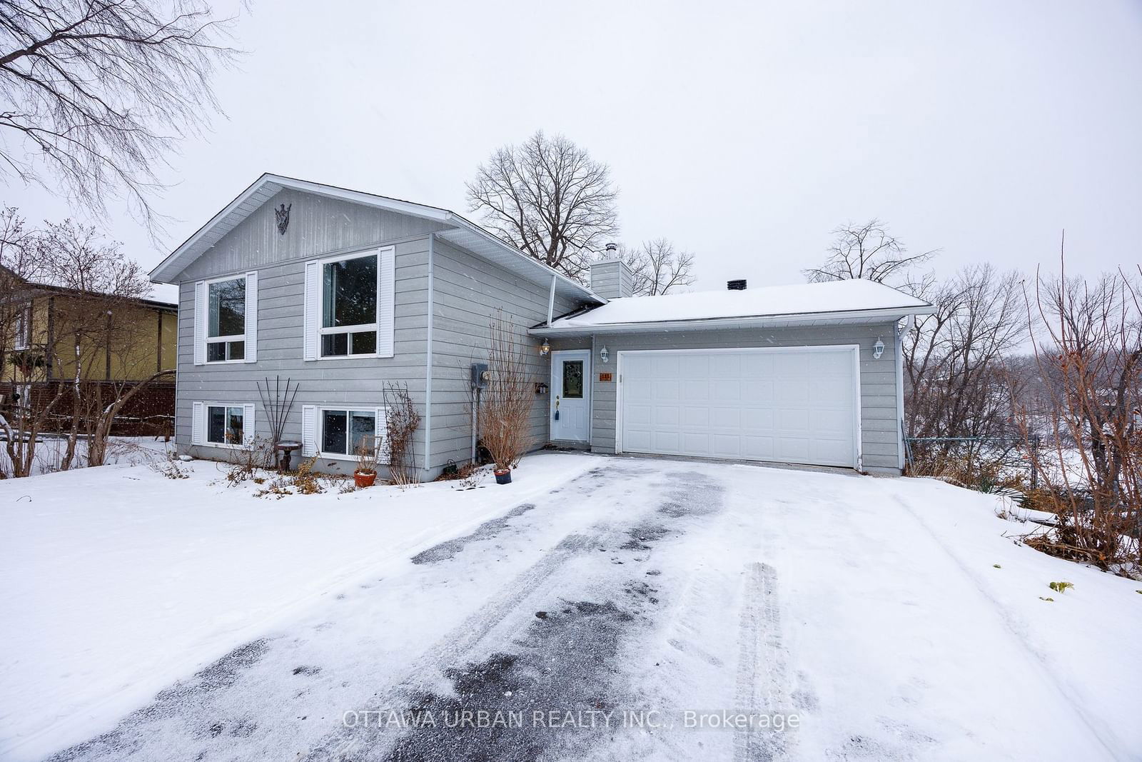 Detached House for sale at 111 Glass Street, Mississippi Mills, 911 - Almonte, K0A 1A0 - MLS: X11936700