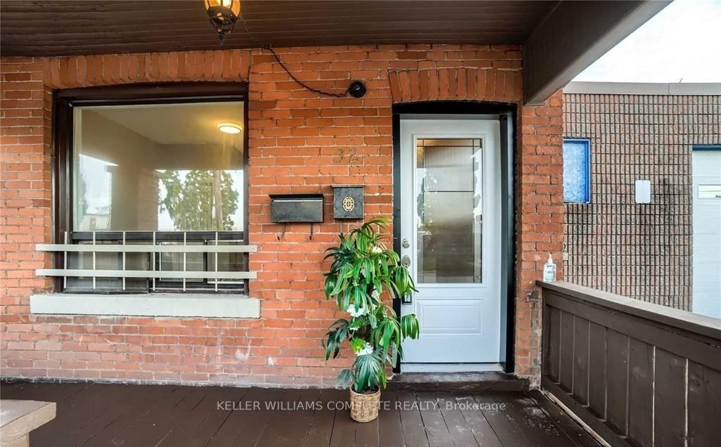 Detached House leased at 32 Lloyd Street, Hamilton, North End, L8L 3H4 - MLS: X11936867