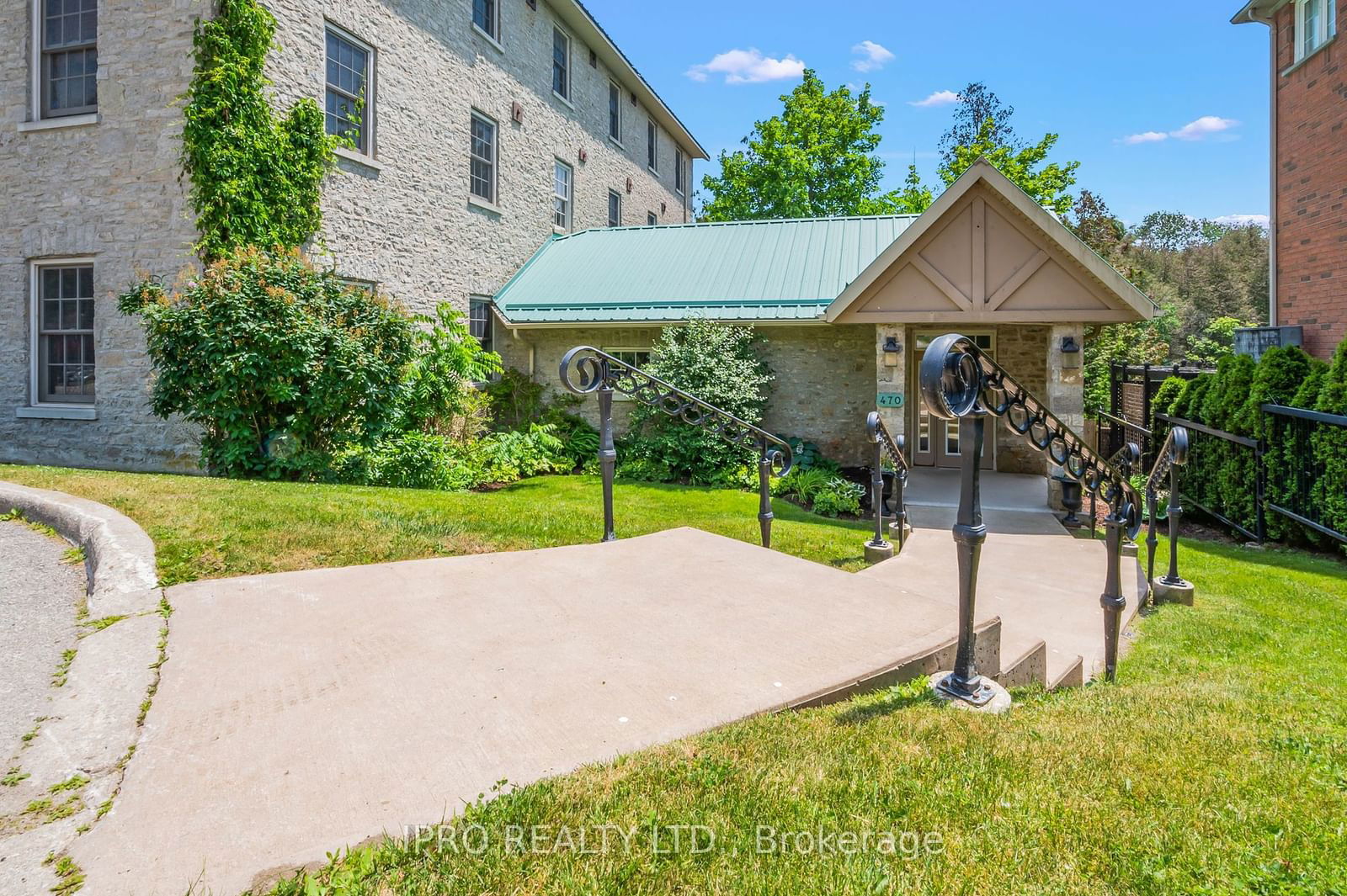 Condo for sale at 201-470 ST Andrew Street, Centre Wellington, Fergus, N1M 1R5 - MLS: X11936939